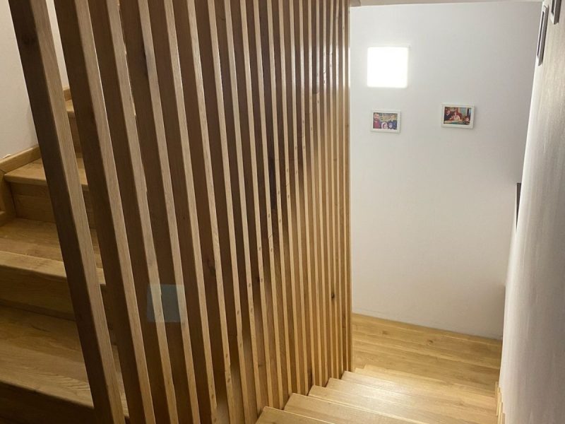 Scari din lemn masiv la comanda (4)